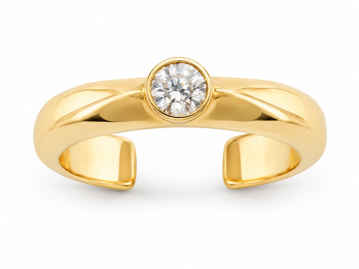 Sortija solitario Gómez & Molina en oro amarillo 18K con diamante talla brillante